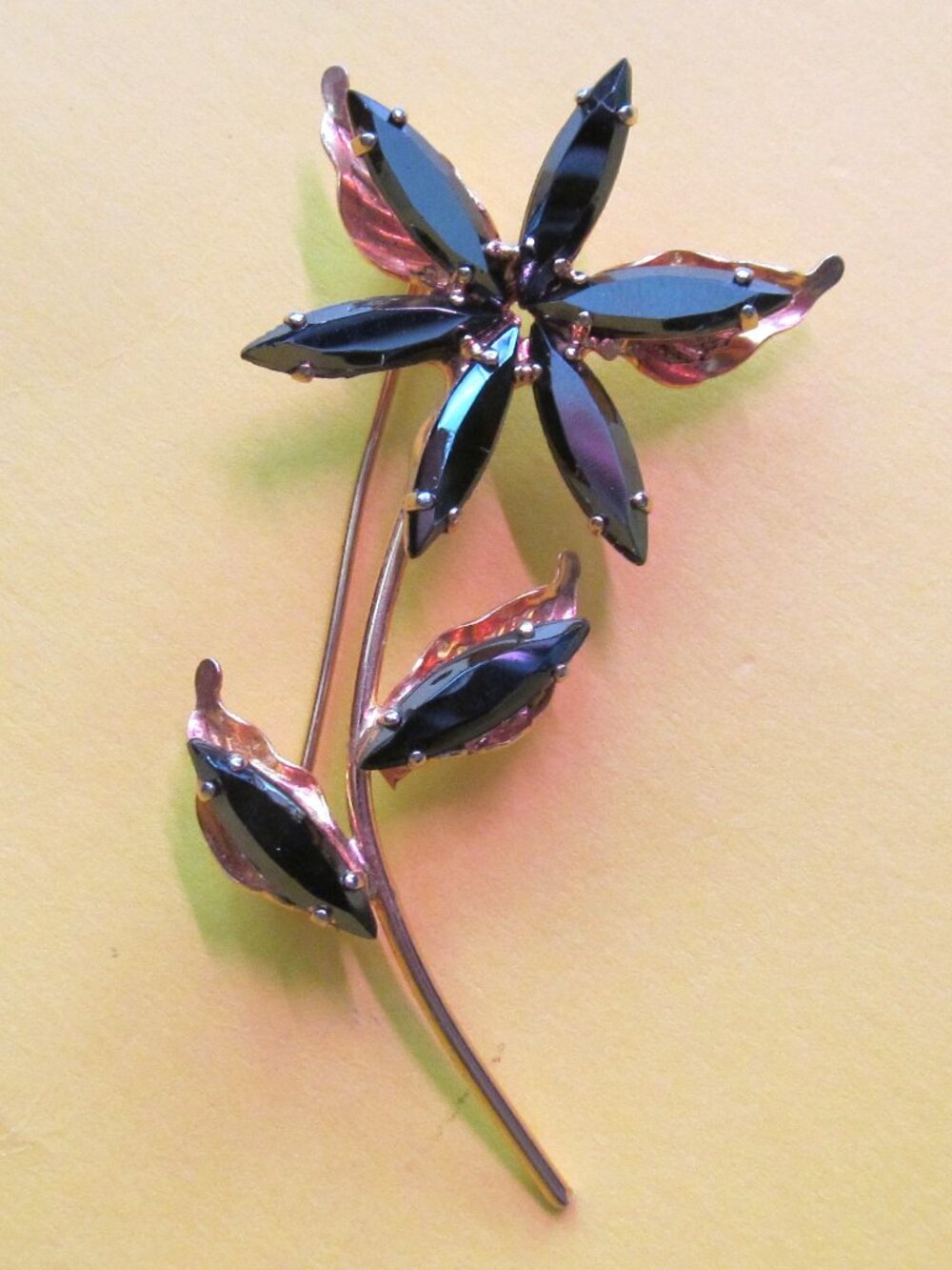 Vintage mid-century style flower brooch